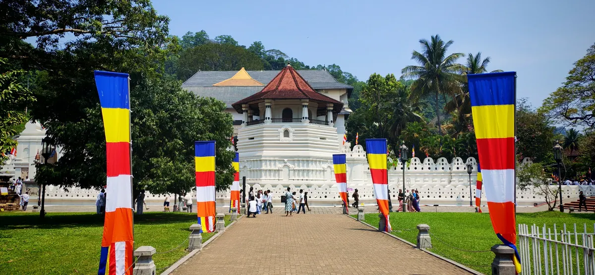 Temple of the Tooth in Kandy