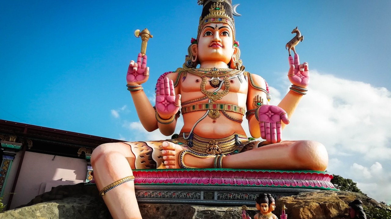 Koneswaram temple and Nilaveli coast for the linked Trincomalee shore excursion